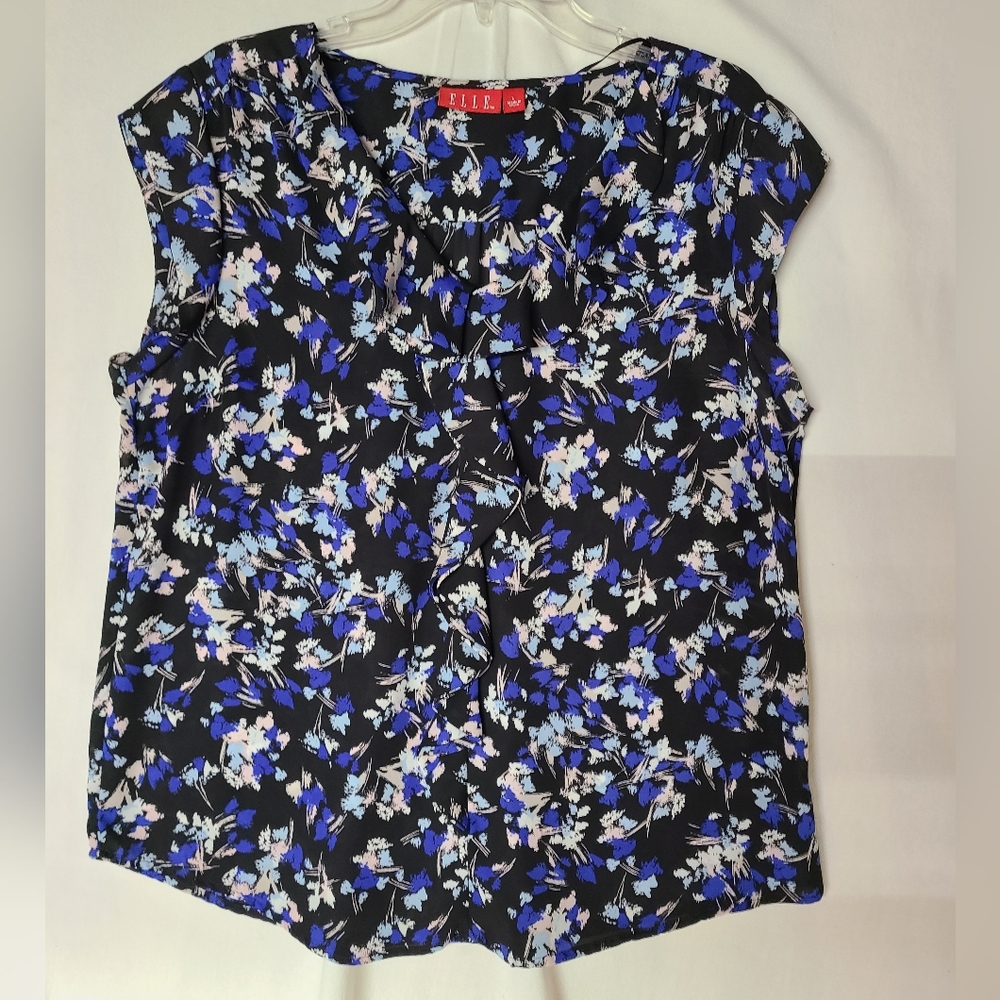 Elle Large Capped Sleeve Ruffly Vneck Top